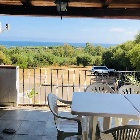 Arborea Vista Mare 公寓